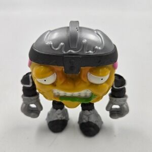 Moose Toys Grossery Gang Putrid Power Donut Knight Action Figure Yellow Silver